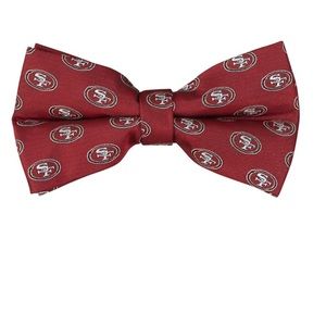 NFL San Francisco 49ers pre tied adjustable bow tie.